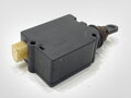 Servomotor / vzpěra zámku víka kufru BMW 5 (E39) 1995 - 2003 8384069