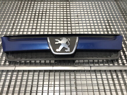 Maska chladiče grill Peugeot Boxer Autobus (244, Z_) 2001 - 2022 1304703070