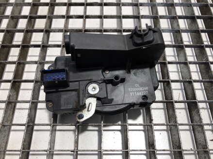 Zámek dveří pravý přední Opel Vivaro A Autobus (X83) 2001 - 2014 8200008248