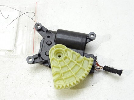 Motorek radiátoru topení Alfa Romeo Giulia (952_) 2015 - 2022 MR113800-4210