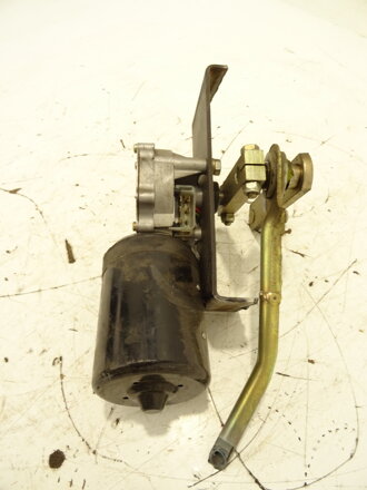 Motorek stěračů Isuzu Turquoise 0390442402