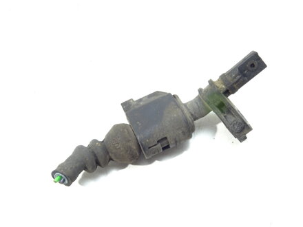 Čidlo přední pravý Skoda Octavia III Combi (5E5, 5E6) 2012 - 2022