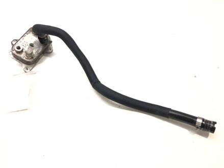 Chladiček oleje posilování Maserati Quattroporte VI 2012 - 2022 06700058110