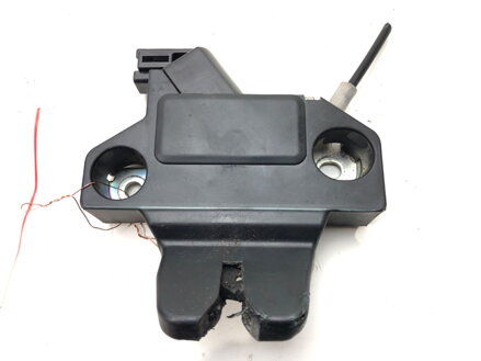 Zámek víka kufru zadní Toyota Avensis Sedan (_T27_) 2008 - 2018