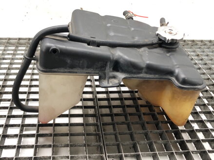 Vyrovnávací nádobka chladicí kapaliny Jeep Grand Cherokee III (WH, WK) 2004 - 2011