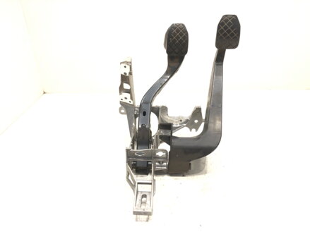 Pedály manuální Audi A4 B6 Avant (8E5) 2000 - 2005 8E1721117A