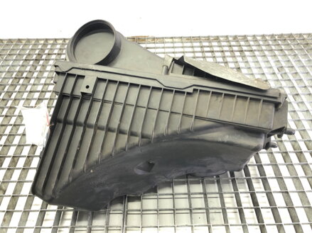 Kryt filtru vzduchu levý Porsche Cayenne (9PA) 2002 - 2010 7L5128607D