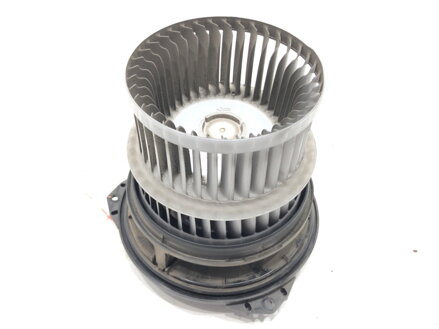 Ventilátor topení Toyota Corolla Liftback (_E21_) 2018 - 2022