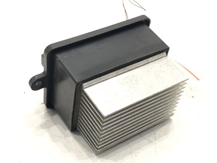 Odpor ventilátoru / ventilátory vzduchu Jeep Compass (MP, M6) 2016 - 2022 MR017600