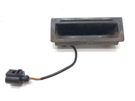Klika víka kufru zadní VW Bora Variant (1J6) 1999 - 2005 1J0827566D