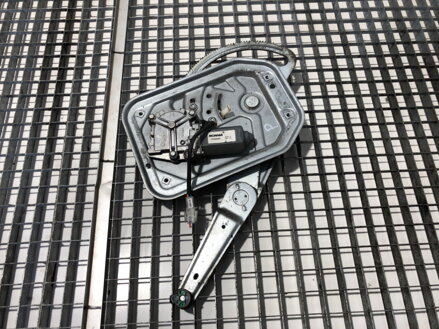 Zvedák okna pravý přední Scania P , G , R , T - Series 2003 - 2022 1442293