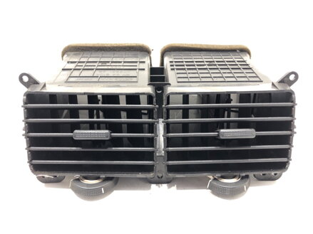 Mřížka ventilace přední KIA Sportage II (JE_, KM) 2004 - 2022 KM84810A