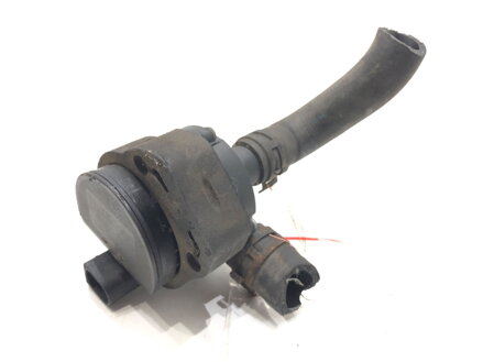Přídavná vodní pumpa Mercedes-benz Class C (W204) 2007 - 2015 A2118350028