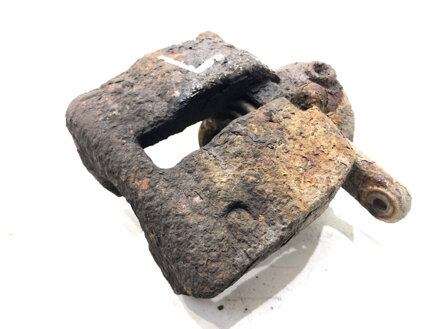 Brzdový třmen levý přední Mercedes-benz Class B Sports Tourer (W245) 2005 - 2011