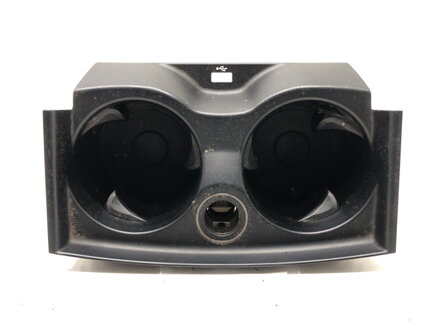 Držák NA nápoje BMW 5 (G30, F90) 2016 - 2022 6801508