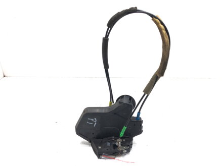 Zámek dveří pravý zadní Toyota Avensis (_T25_) 2003 - 2008