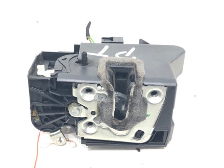 Zámek dveří pravý zadní Dacia Duster (HM_) 2017 - 2022 825023654R