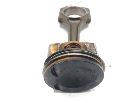 Píst S ojnicí Audi A4 B8 (8K2) 2007 - 2015 CAE CAEB