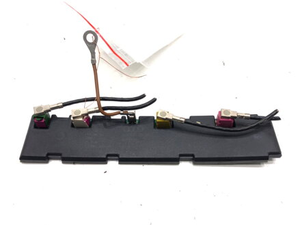 Zesilovač anténní Audi A8 D3 (4E2, 4E8) 2002 - 2010 4E0035225BP