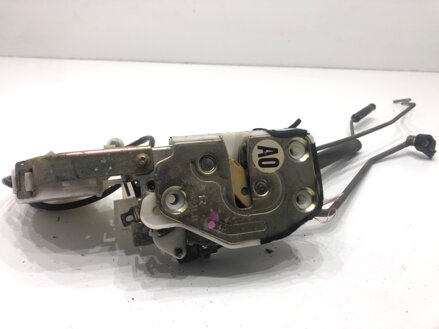 Zámek dveří pravý přední Honda Cr-v I (RD) 1995 - 2002