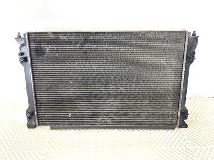 Chladič vody Audi A6 C6 (4F2) 2004 - 2011 4F0121251L