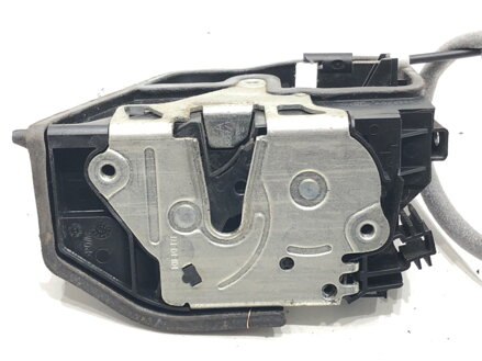 Zámek dveří levý přední BMW 5 Touring (E61) 2004 - 2010 7202143