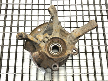 Otoč levá přední Nissan X-trail I (T30) 2001 - 2013