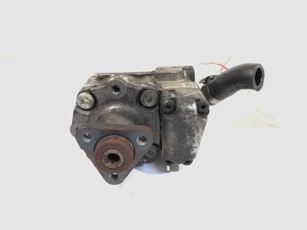 Servočerpadlo BMW 5 Touring (E61) 2004 - 2010 7652955108