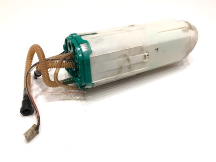 Palivové čerpadlo Audi A8 D3 (4E2, 4E8) 2002 - 2010