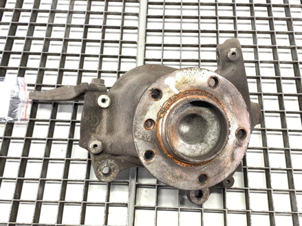 Otoč pravá přední BMW 5 Touring (E61) 2004 - 2010