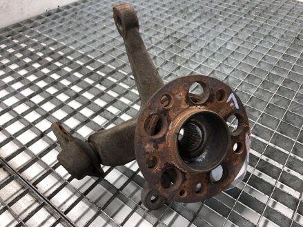 Otoč levá přední Mercedes-benz Class B Sports Tourer (W245) 2005 - 2011