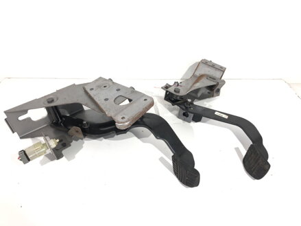 Pedály manuální Opel Antara A (L07) 2006 - 2022