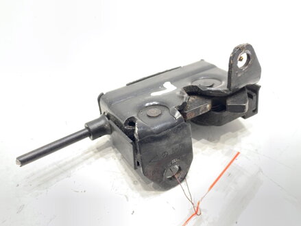 Zámek kapoty levý Mercedes-benz Class C (W204) 2007 - 2015 A2048800160