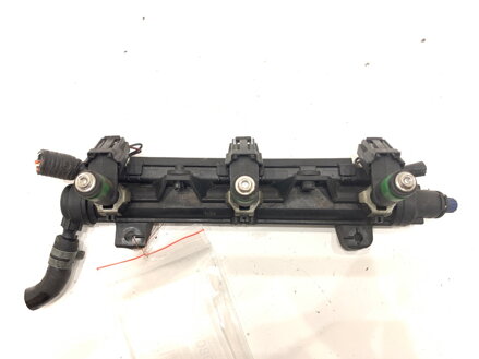 Vstřikovací rampa VW Polo (9N_, 9A_) 2001 - 2014 03E133320