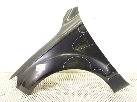 Blatník levý přední Audi Q7 (4LB) 2006 - 2016 LZ7L