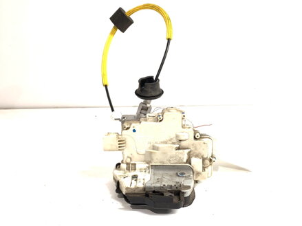 Zámek dveří levý zadní Audi A6 C6 Avant (4F5) 2004 - 2011 4F0839015