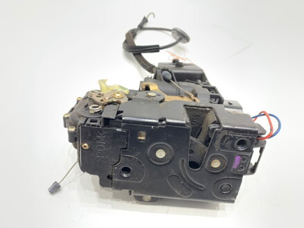 Zámek dveří levý přední VW Passat B5 . 5 (3B3) 2000 - 2005