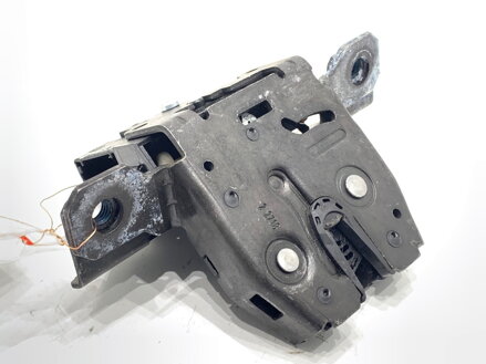 Zámek víka kufru zadní Opel Astra K Sports Tourer (B16) 2015 - 2022