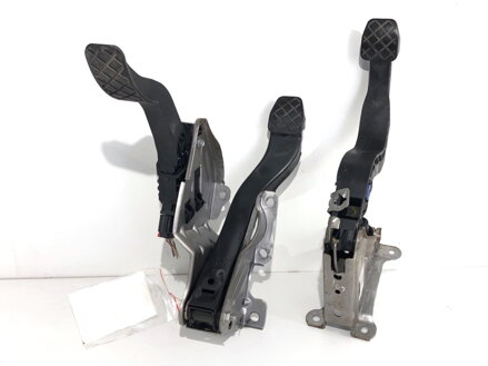 Pedály manuální VW UP ! (121, 122, BL1, BL2, BL3, 123) 2011 - 2022 1S1721059D 1S1721503A