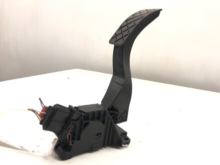 Plynový pedál VW Passat B8 Variant (3G5, CB5) 2014 - 2022 5Q1723503K