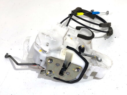 Zámek dveří pravý přední Mitsubishi Mirage / Space Star VI Liftback (A0_A) 2012 - 2022