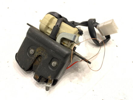 Zámek víka kufru zadní Alfa Romeo 159 (939_) 2005 - 2012