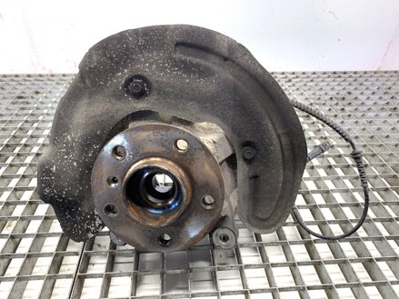 Otoč pravá přední BMW 2 Active Tourer (F45) 2013 - 2022