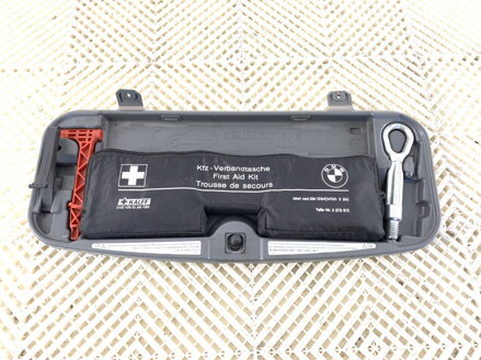 Sada nářadí BMW 7 (F01, F02, F03, F04) 2008 - 2015 8270015