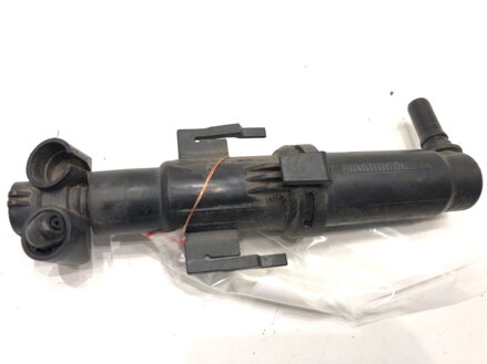 Ostřikovač světla pravý přední BMW 7 (F01, F02, F03, F04) 2008 - 2015