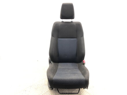 Sedadlo pravé přední Toyota Auris Kombi (_E18_) 2013 - 2018