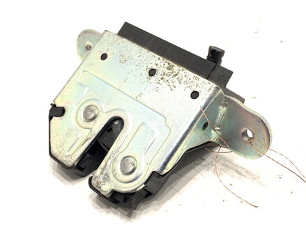 Zámek víka kufru zadní Opel Astra K (B16) 2015 - 2022 39021416