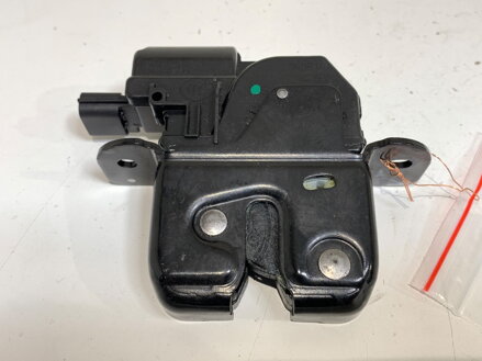 Zámek víka kufru zadní Renault Clio IV (BH_) 2012 - 2022 905039428R