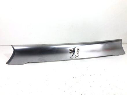 Lišta víka kufru zadní Peugeot 4007 (VU_, VV_) 2007 - 2013 5817A064