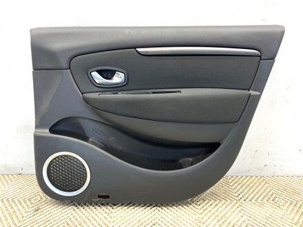 Tapecírung dveří pravý přední Renault Grand Scénic III (JZ0/1_) 2009 - 2022 809000459R